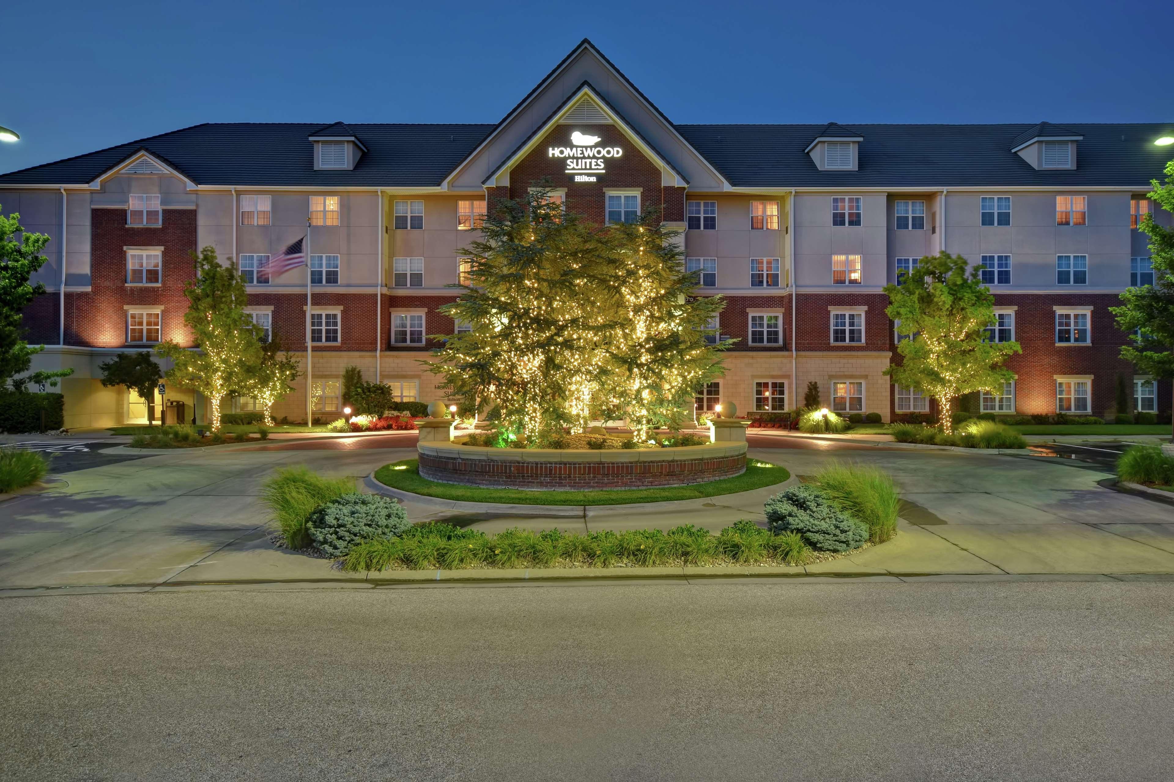Homewood Suites By Hilton At The Waterfront Wichita Zewnętrze zdjęcie
