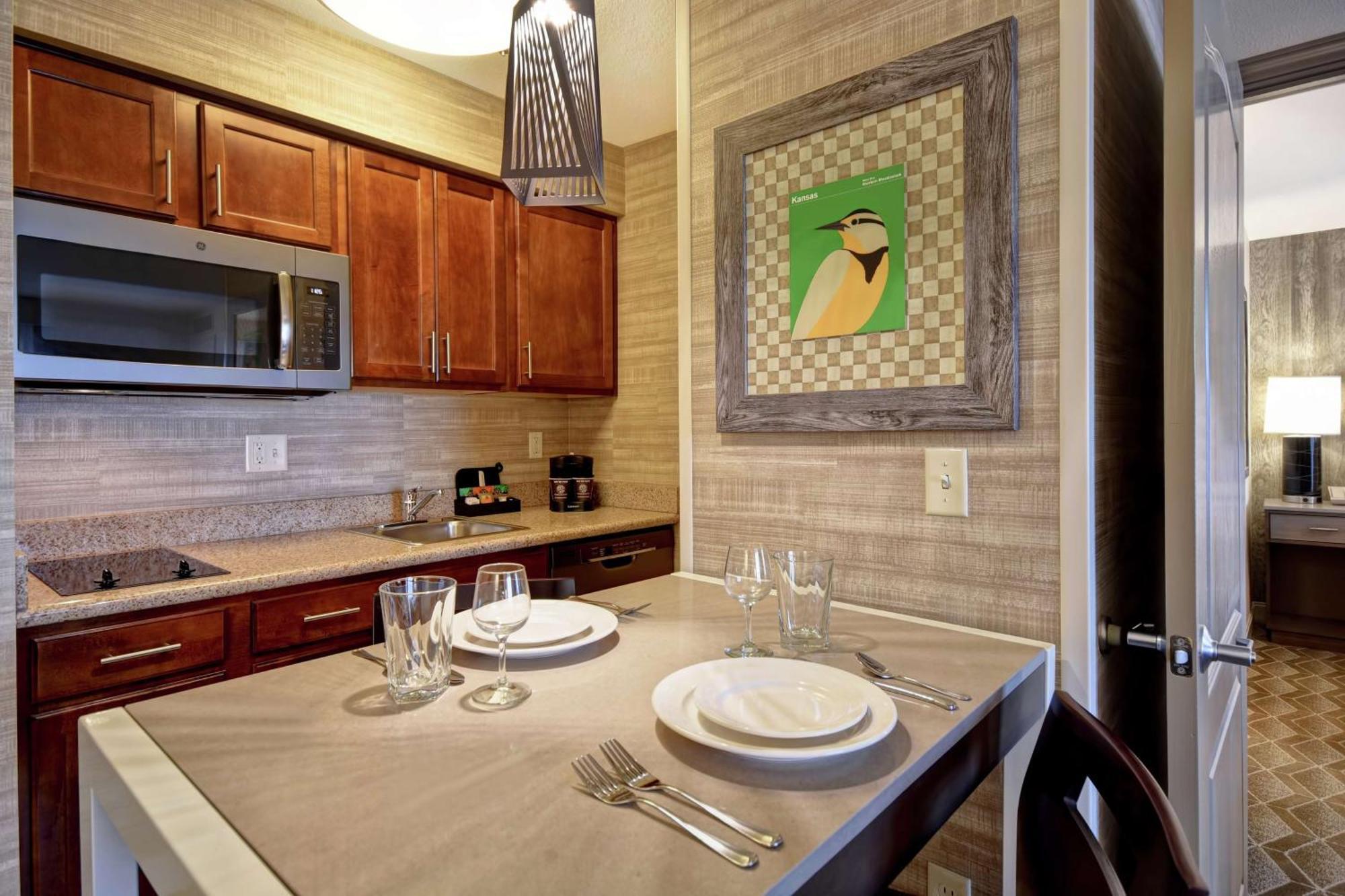 Homewood Suites By Hilton At The Waterfront Wichita Zewnętrze zdjęcie