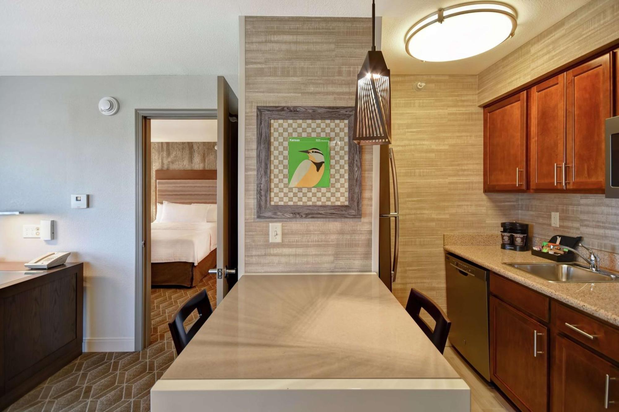 Homewood Suites By Hilton At The Waterfront Wichita Zewnętrze zdjęcie