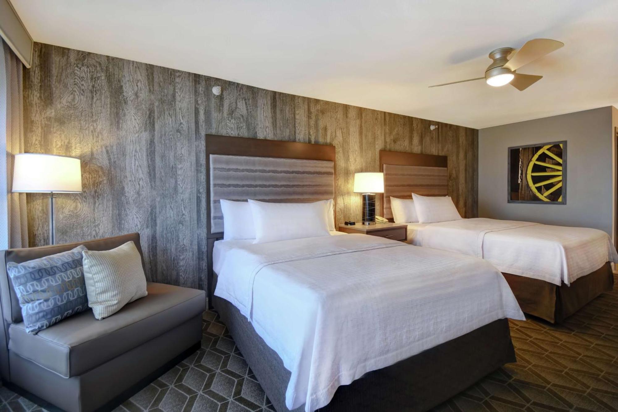 Homewood Suites By Hilton At The Waterfront Wichita Zewnętrze zdjęcie