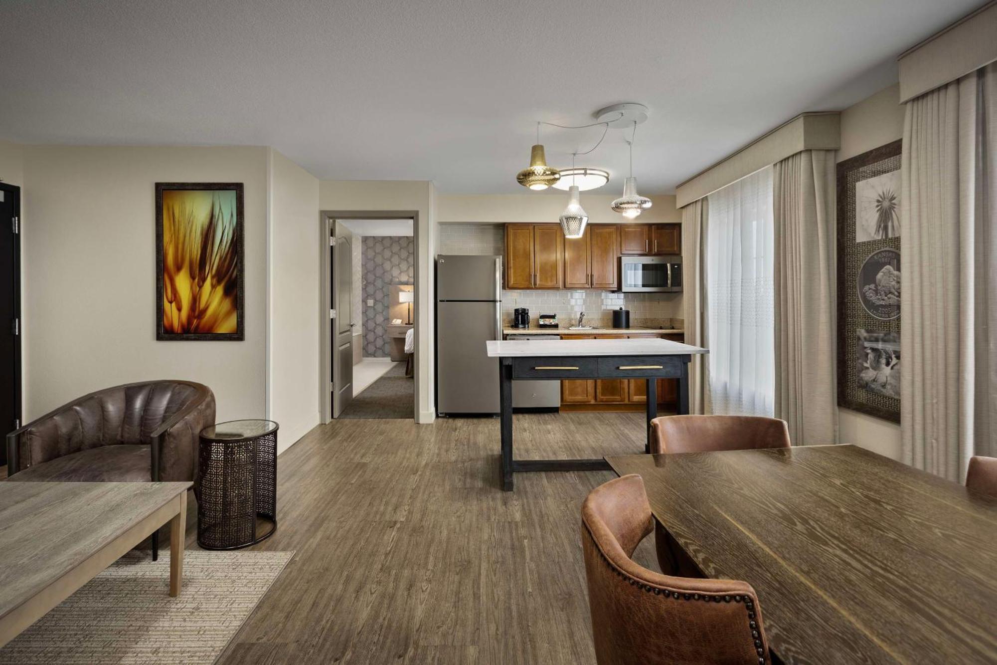 Homewood Suites By Hilton At The Waterfront Wichita Zewnętrze zdjęcie
